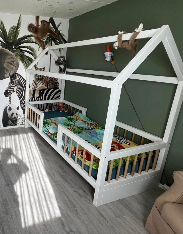 Huisbed te koop, Ophalen, Zo goed als nieuw, 180 cm of meer, 85 tot 100 cm