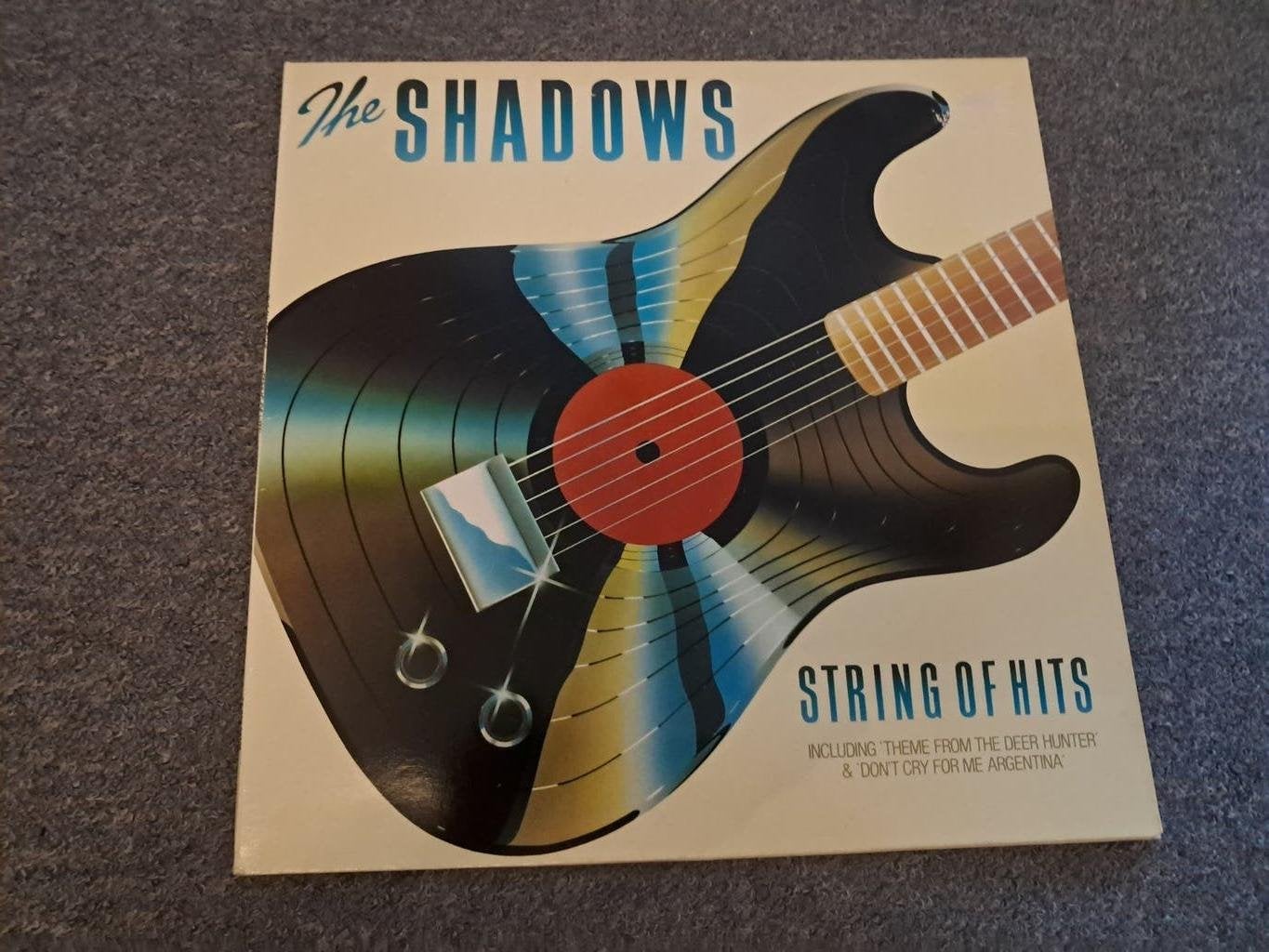 The Shadows - String of Hits / 20 Golden Greats LP Vinyl, Cd's en Dvd's, Vinyl | Pop, Ophalen, Gebruikt, 1970 - 1979, Complilatie