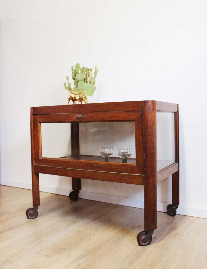 Houten vintage trolley, glazen wanden. Art Deco tafel/kast, Antiek en Kunst, Ophalen