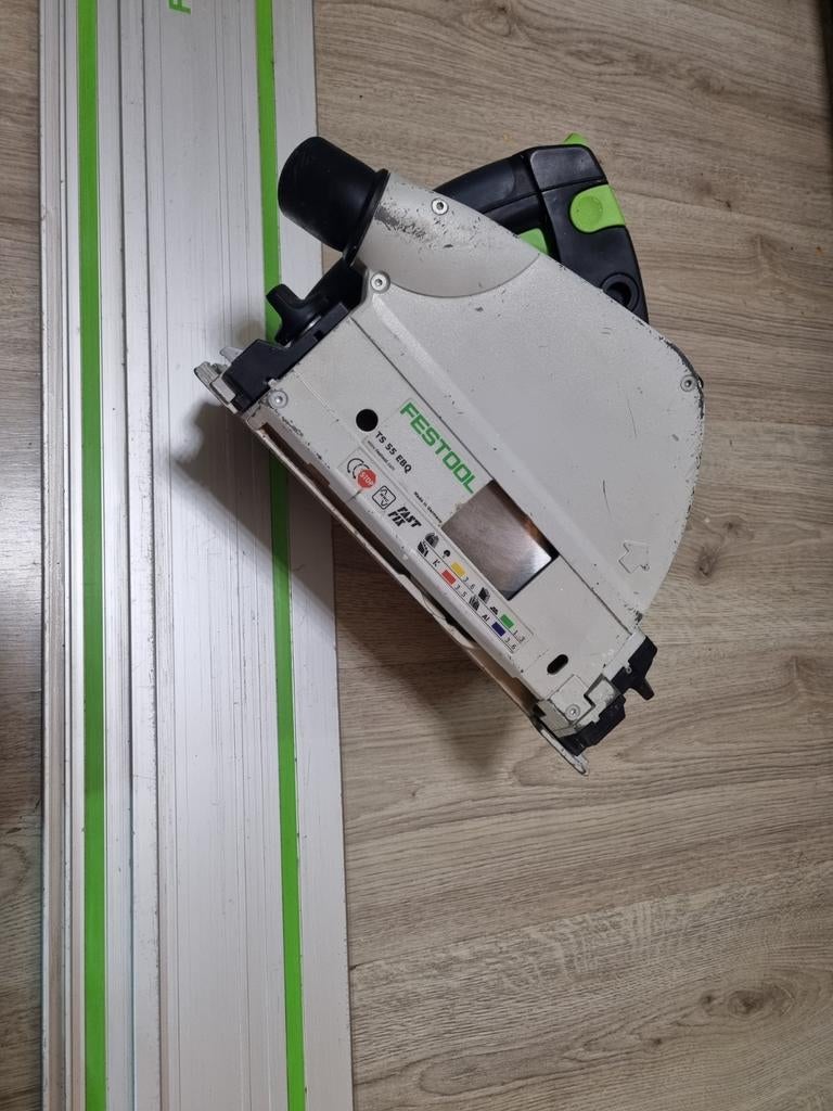 Festool ts 55 ebq met geleider, Doe-het-zelf en Verbouw, Gebruikt, Invalzaag, Ophalen of Verzenden, 30 tot 70 mm