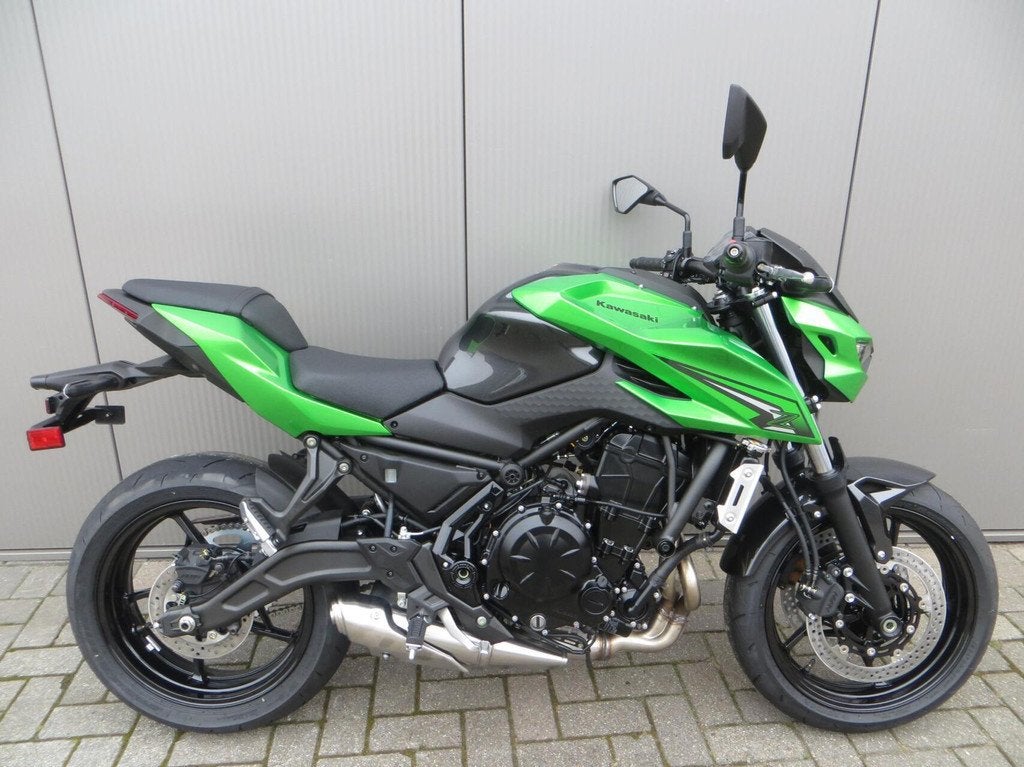 Kawasaki Z650, 649 cc, Bedrijf, Meer dan 35 kW, Toermotor