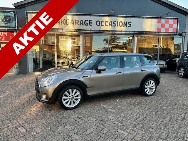 MINI Clubman 1.5 One Chili (bj 2019, automaat), 3 cilinders, 1100 kg, Zilver of Grijs, 1320 kg