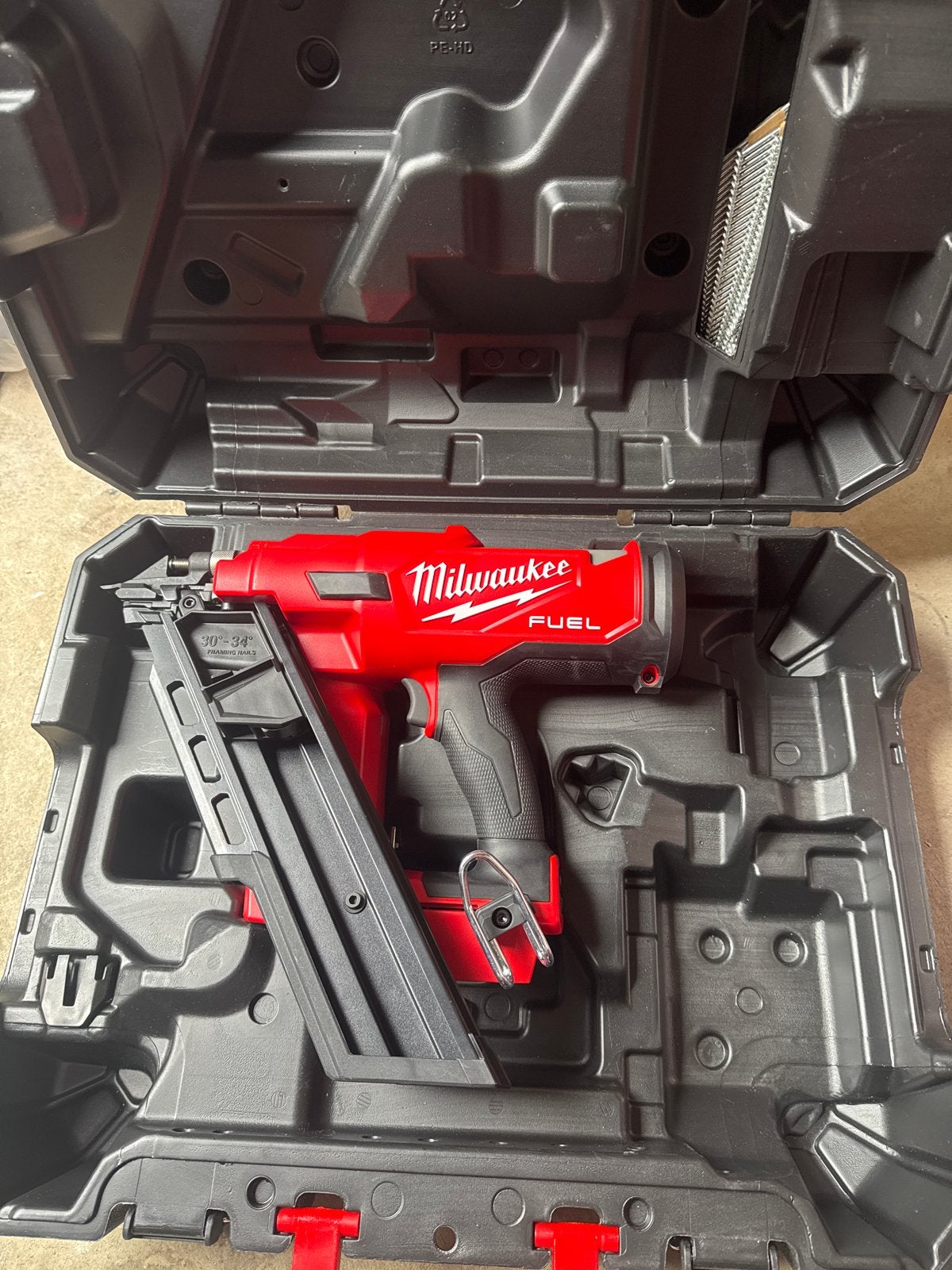 Milwaukee M18 FUEL tacker/nietmachine, Doe-het-zelf en Verbouw, Ophalen, Nieuw, Tacker/nietmachine, Milwaukee