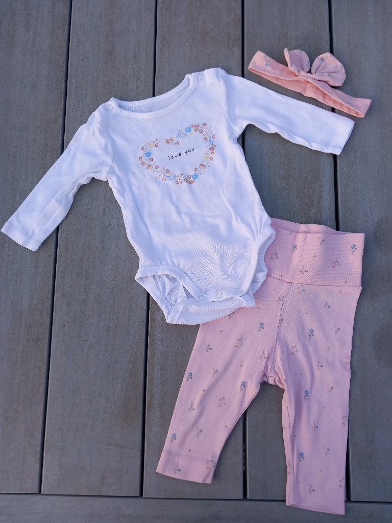 K202 Setje H&M maat 62, Kinderen en Baby's, Babykleding | Maat 62, Gebruikt, Meisje, Setje, Ophalen of Verzenden