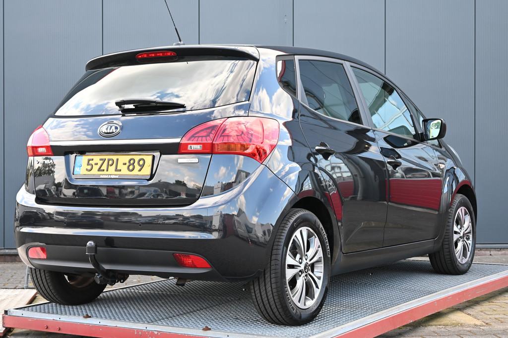 Kia Venga 1.4 CVVT First Edition camera trekhaak (bj 2015), Auto's, Kia, Voorwielaandrijving, Euro 5, Stof, Gebruikt