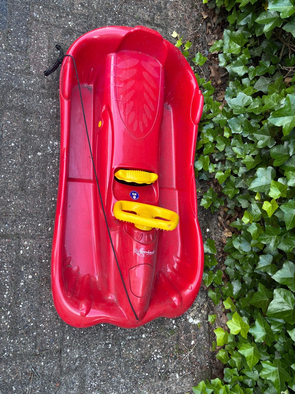 Rode slee met stuur en rem - AlpenGaudi, Ophalen, Rem, Gebruikt, Kunststof