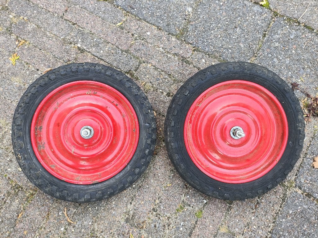 Wielen klein 62 203 voor skelter kanokar enz 1 band is lek