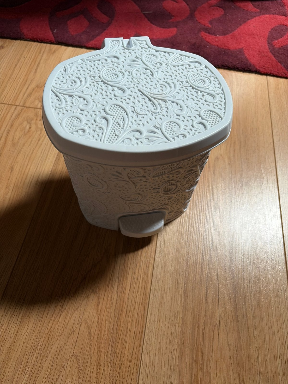 Decoratieve Prullenbak met Pedaal voor Cosmetica Afval, Huis en Inrichting, Woonaccessoires | Prullenbakken, Nieuw, Kunststof
