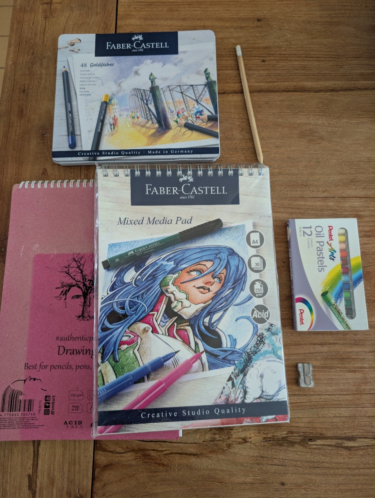 Teken- en schetsbenodigdheden: Faber-Castell, Pentel, Mixed, Ophalen of Verzenden, Zo goed als nieuw, Papier, Schets- of Tekenboek