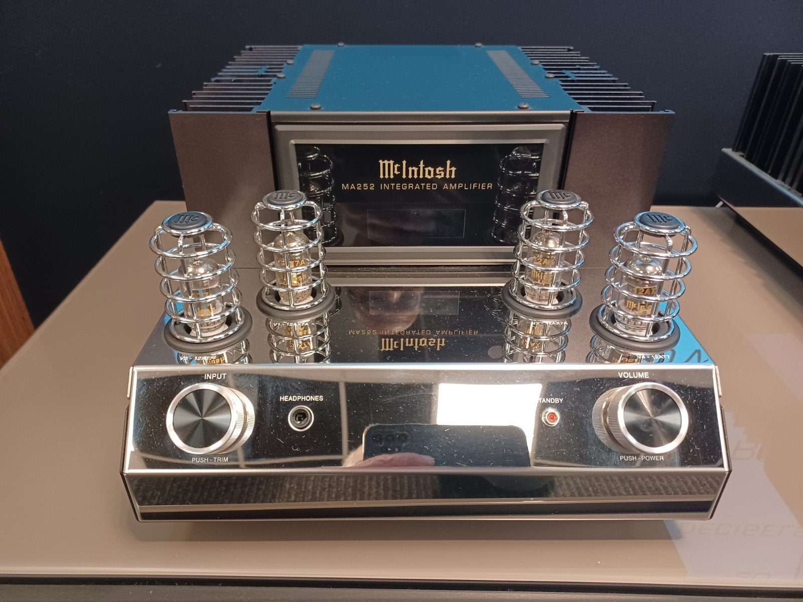 McIntosh MA252 Geïntegreerde Versterker - Demomodel, Audio, Tv en Foto, Overige merken, Info@mcintoshlabs.com, Ophalen of Verzenden
