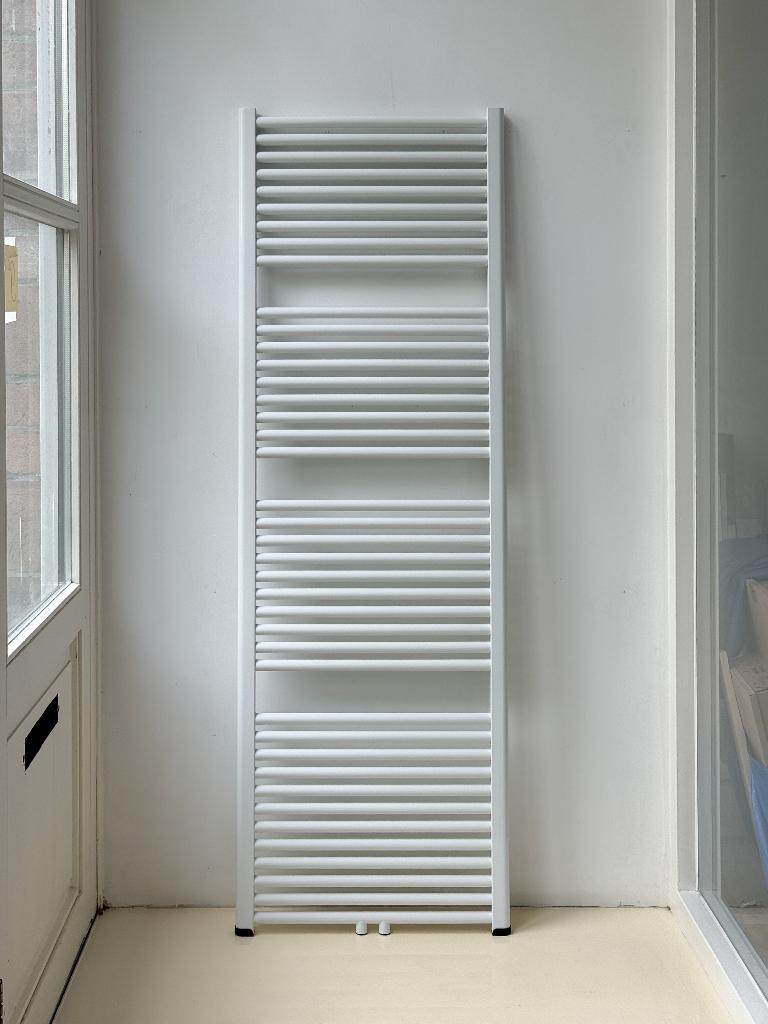 Witte radiator voor de badkamer 60 x 180 cm, nieuw!, Doe-het-zelf en Verbouw, Verwarming en Radiatoren, Ophalen, Radiator, Nieuw