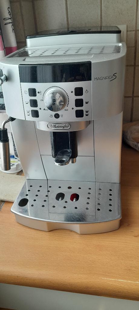 Koffiezetapparaat de longhi magnifica s, Witgoed en Apparatuur, Koffiezetapparaten, Ophalen, Gebruikt, Overige modellen, Koffiebonen