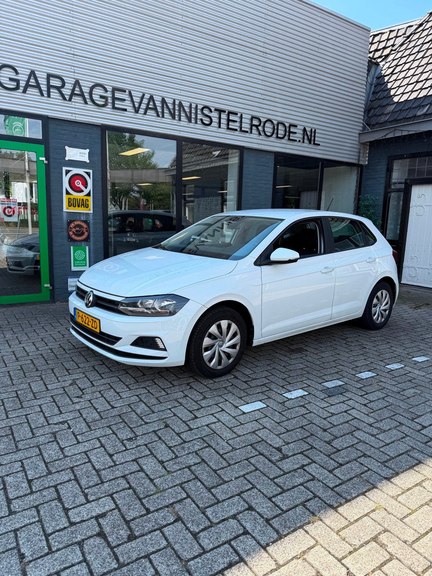 Volkswagen Polo 1.0 MPI Comfortline, Auto's, Dealer onderhouden, Stof, Euro 6, Wit
