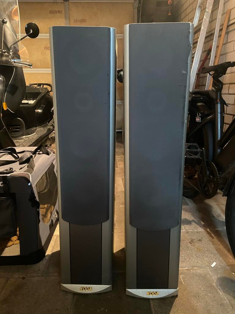 Koda model 520F Vloerstaande Speakers, Gebruikt, 120 watt of meer, Front, Rear of Stereo speakers, Ophalen