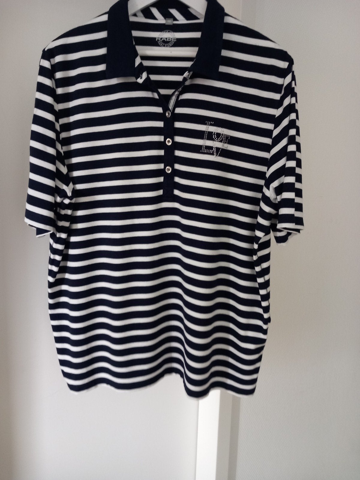 Rabe 48 streep polo blauw wit met aplicatie, Blauw, Maat 46/48 (XL) of groter, Ophalen of Verzenden, Zo goed als nieuw