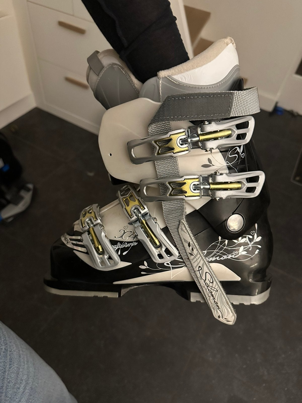 Ski schoenen salomon maat 5, Ophalen, 160 tot 180 cm, Schoenen, Salomon