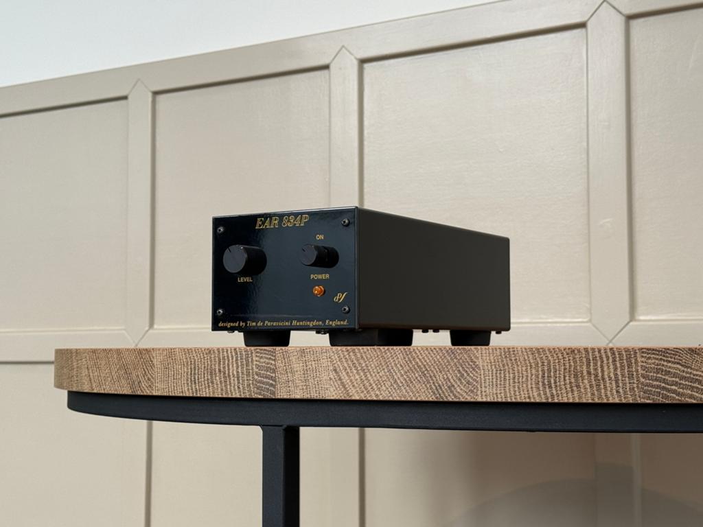 EAR 834P MM/MC phono voorversterker, Audio, Tv en Foto, Versterkers en Receivers, Overige merken, Overige systemen, Ophalen of Verzenden