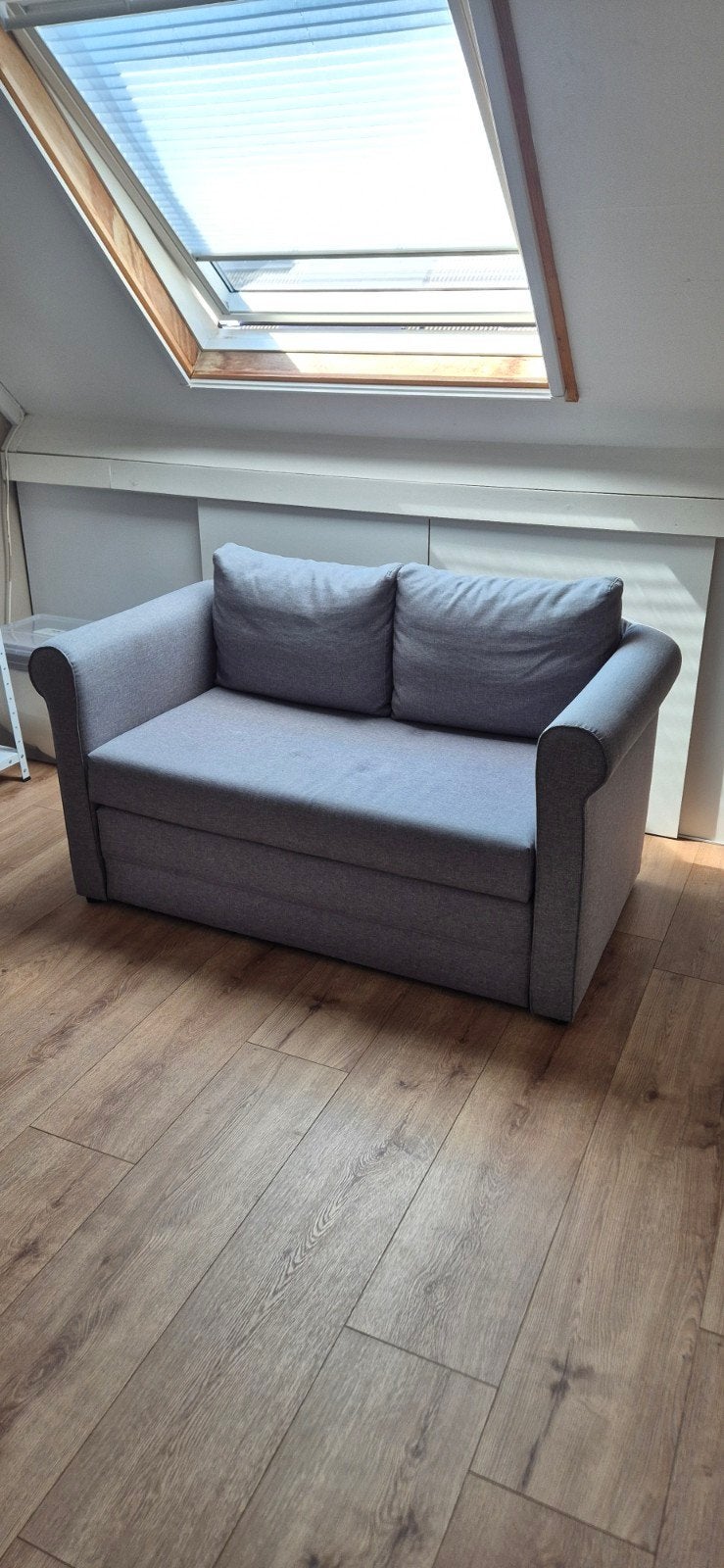 Grijze 2-persoons slaapbank / logeerbed – 110x210 cm, Huis en Inrichting, Ophalen, Tweepersoons, 75 tot 100 cm, Zo goed als nieuw