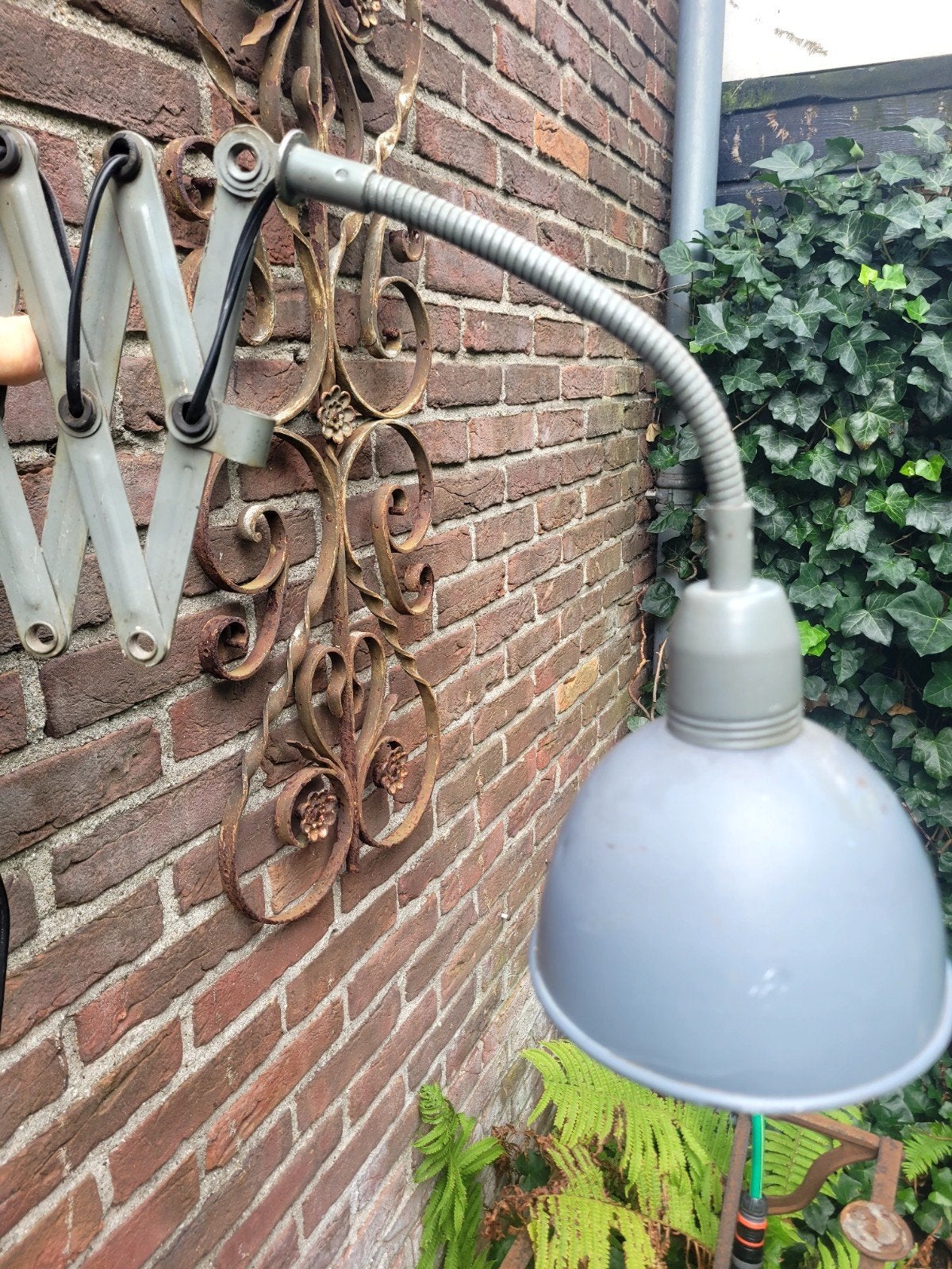 Vintage Industriële Schaarwandlamp - Stala Jílové, Ophalen of Verzenden