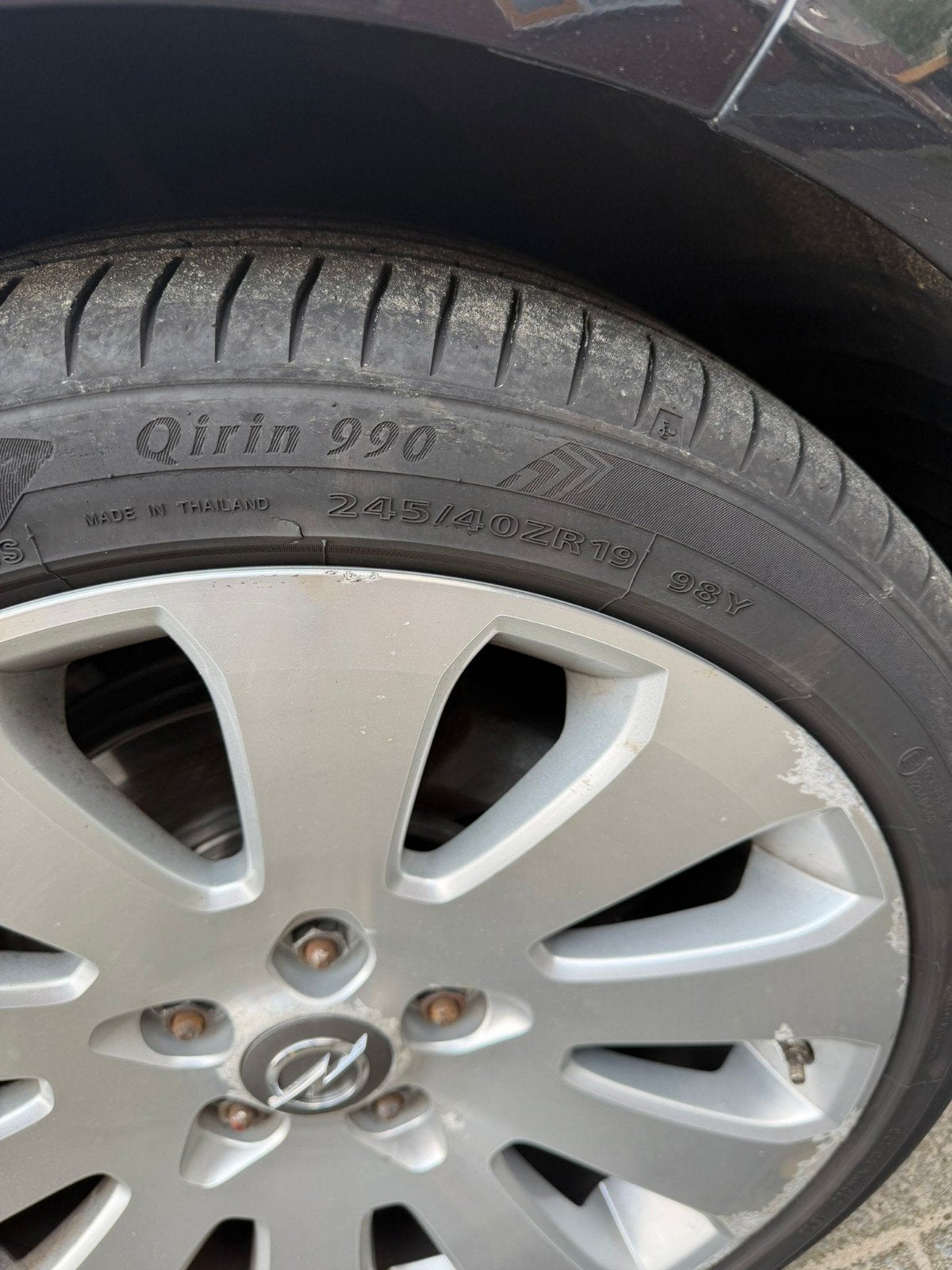 Lichtmetalen velgen met goede banden 19inch /245/40ZR19, Ophalen, Gebruikt