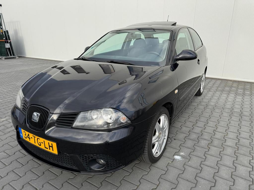 Seat Ibiza 1.4 16V, Auto's, Seat, Voorwielaandrijving, Multifunctioneel stuurwiel, Zwart, Handgeschakeld