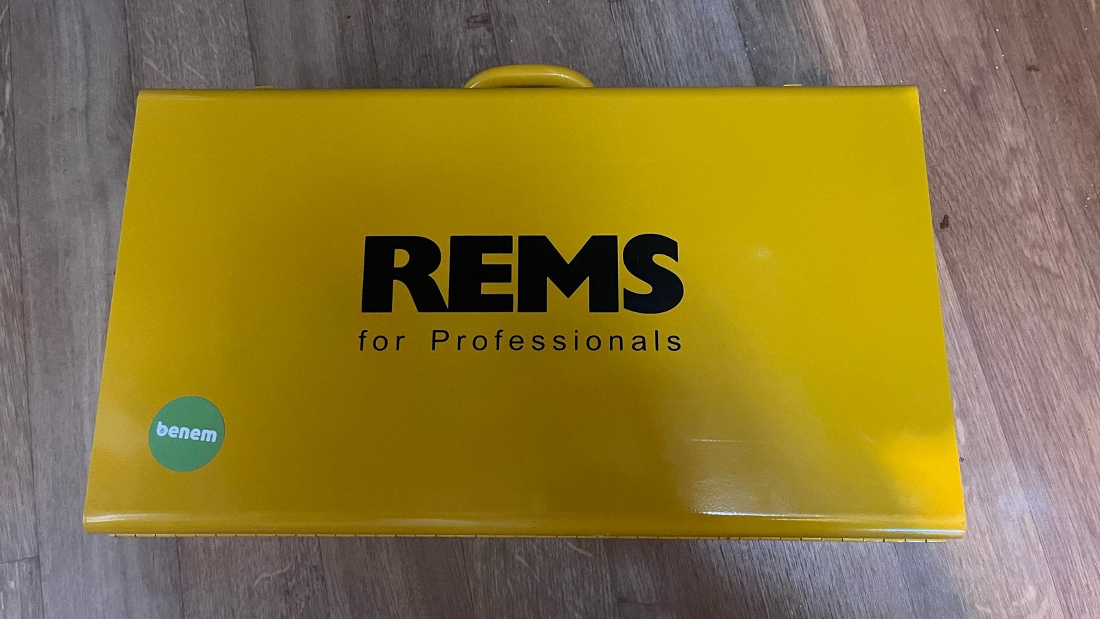 REMS Akku-Press 22V ACC Basic-Pack met persbekken, Ophalen, Zo goed als nieuw