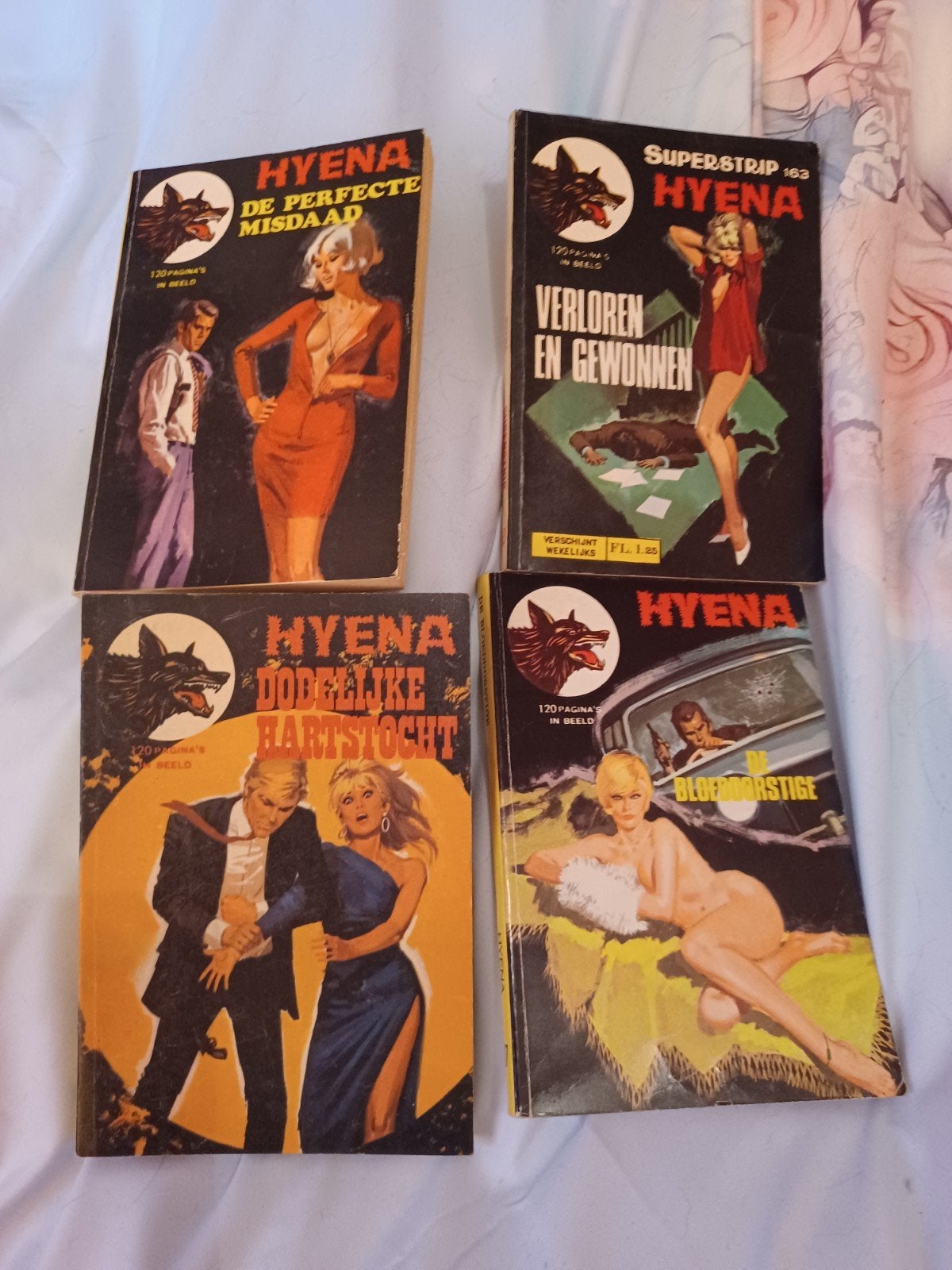4 x Hyena uit 1970 / 1971 van de superreeks, Ophalen, Gelezen