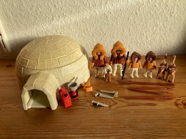 Playmobil vintage eskimo's met iglo 3465 jaren 80 oud, Kinderen en Baby's, Gebruikt, Complete set, Ophalen of Verzenden, Figuren