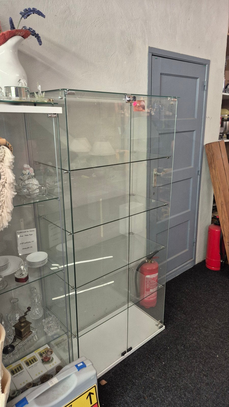 Glazen vitrinekast met slot - 179x80x40 cm, Huis en Inrichting, Kasten | Vitrinekasten, Ophalen, Onbekend, 50 tot 100 cm, Glas