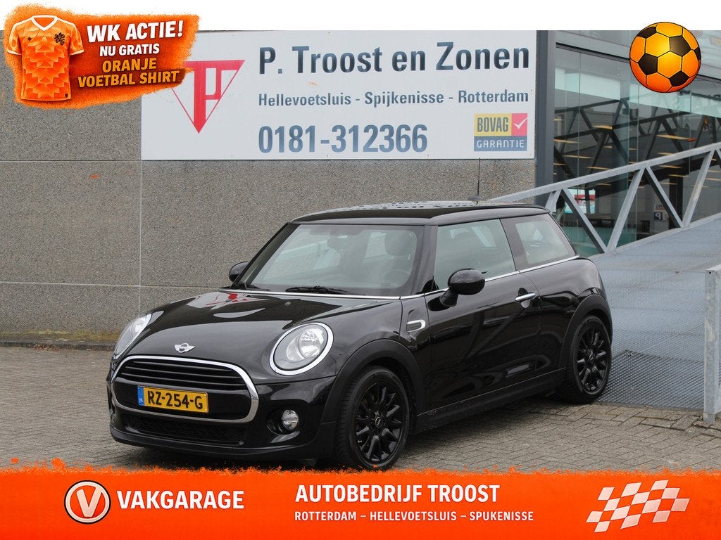 MINI Mini 1.5 Cooper Business Navigatie/Airco/Cruise control, Voorwielaandrijving, 12 maanden, Gebruikt, 4 stoelen