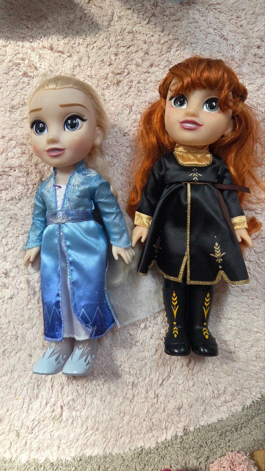 Anna en Elsa Frozen poppen - Zo goed als nieuw, Ophalen of Verzenden, Zo goed als nieuw, Overige typen