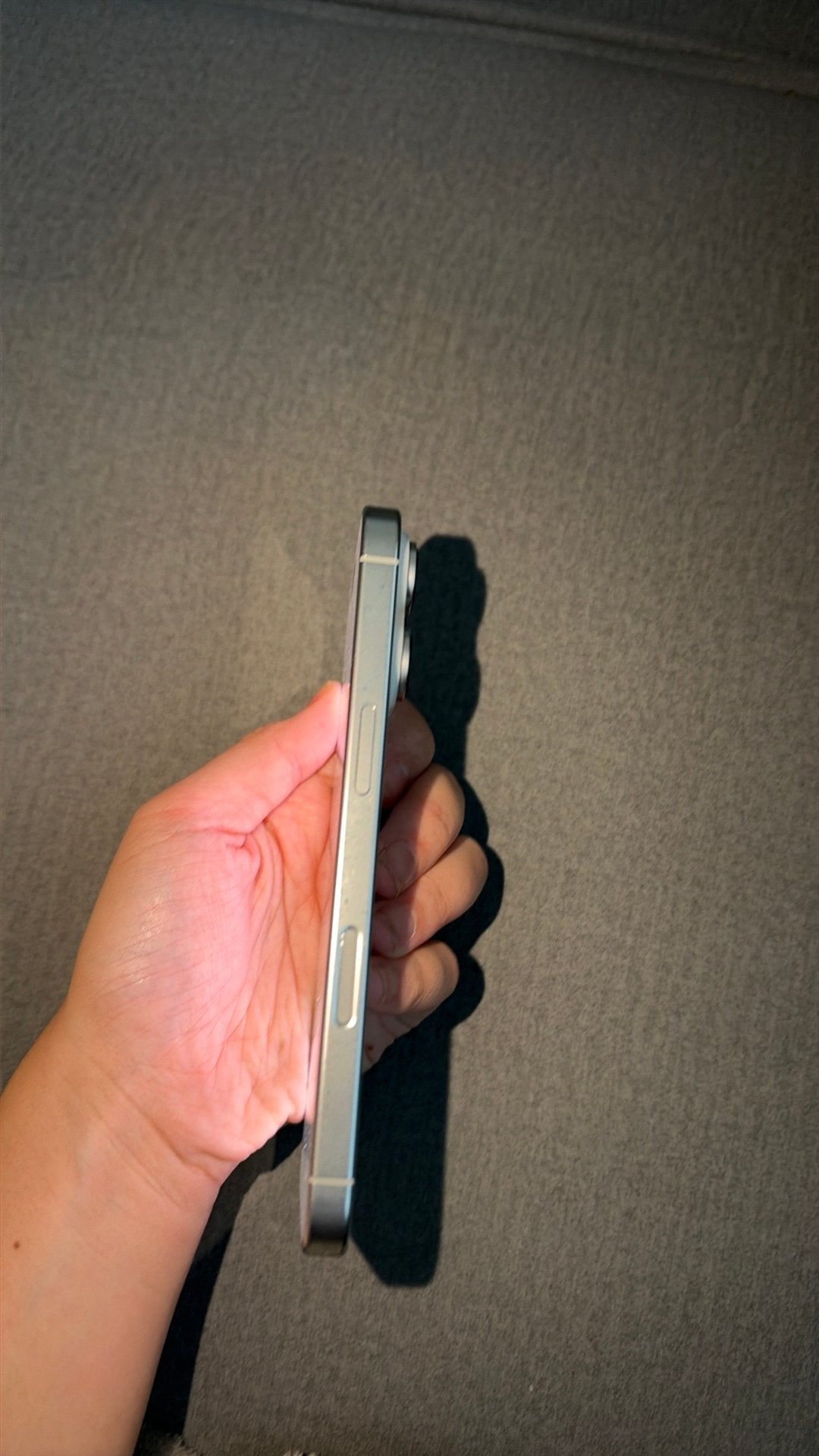 Foto 4 van Iphone 16 pro te koop - goede staat