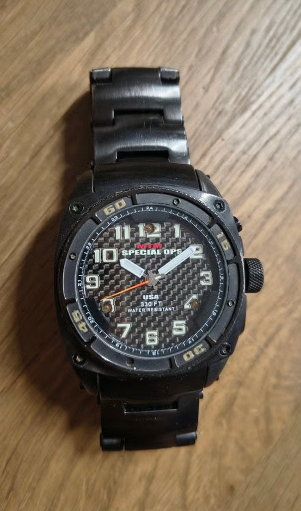 MTM special ops horloge Oplader ontbreekt, Ophalen