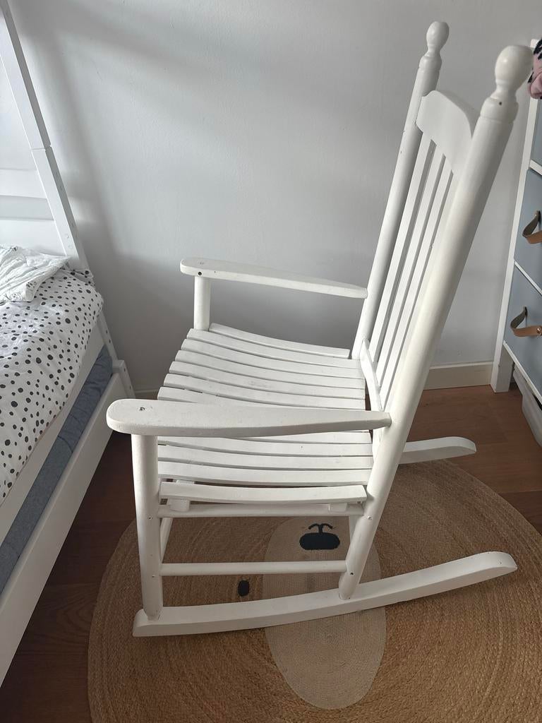 Witte schommelstoel voor babykamer, Ophalen, Gebruikt, Wit, Eén