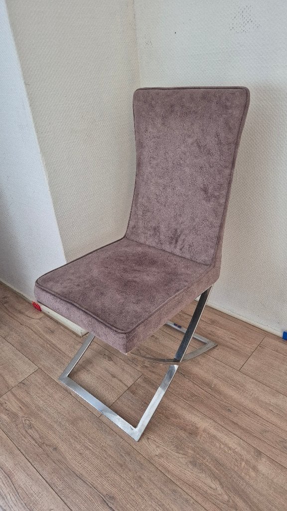 Eric kuster stoel taupe chroom, Huis en Inrichting, Stoelen, Ophalen, Overige kleuren, Zo goed als nieuw, Eén