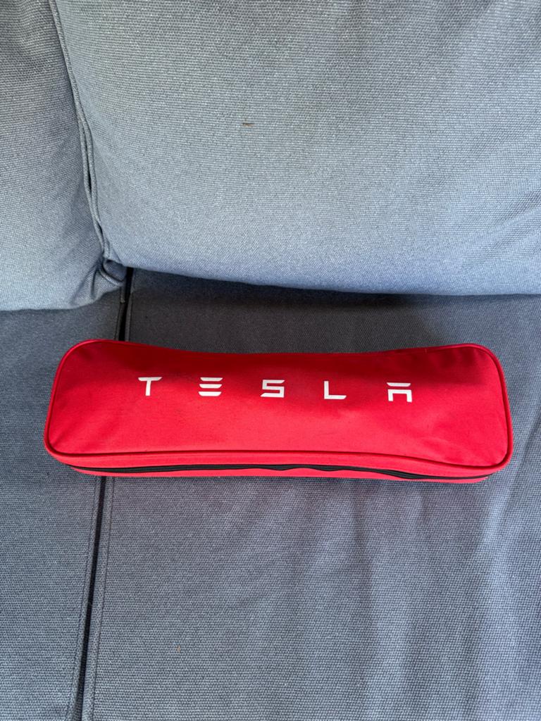 Tesla EHBO-set / Veiligheidskit, Ophalen of Verzenden, Nieuw