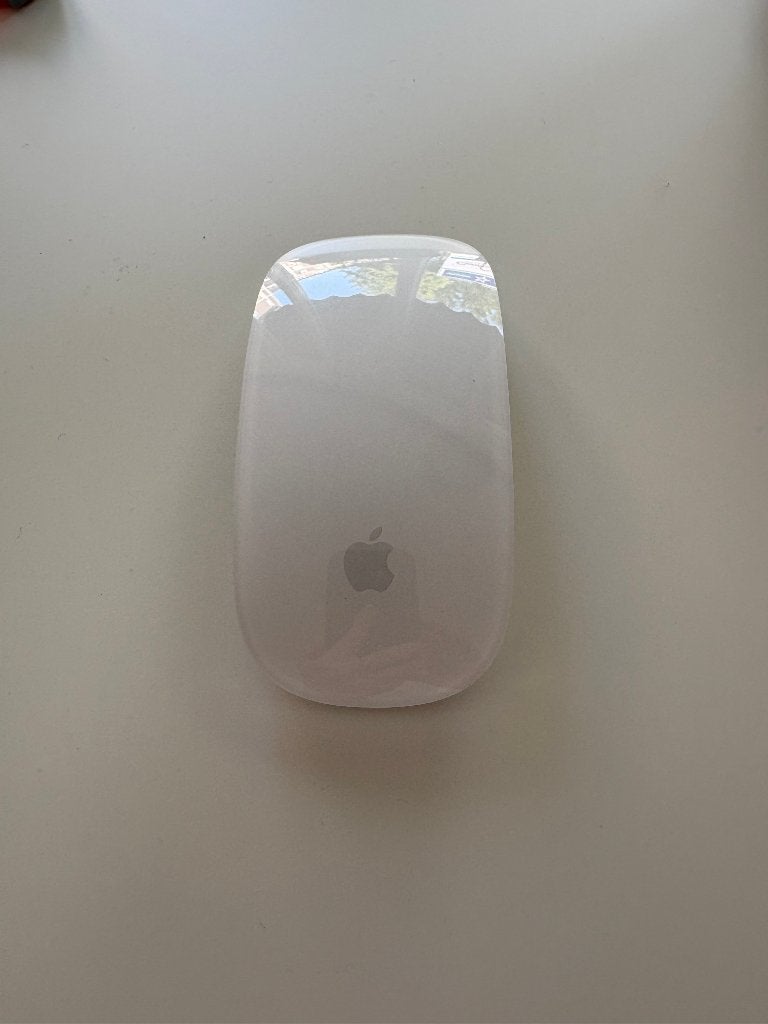 Apple Magic Mouse (Lightning), Muis, Ophalen of Verzenden, Zo goed als nieuw, Draadloos