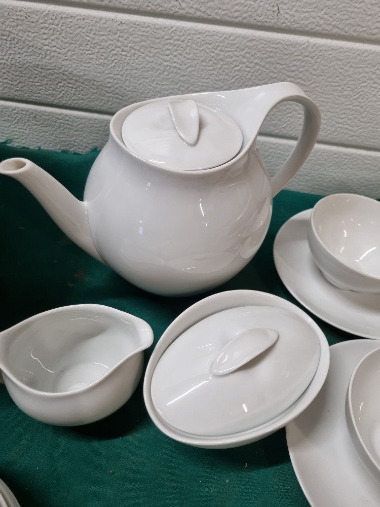 theeservies wit eschenbach bavaria 12 pers, Huis en Inrichting, Ophalen of Verzenden, 'T Olde Gre-j, Info@toldegrej.nl, Endepoelstraat 20f Didam