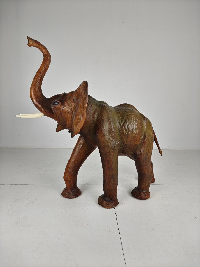 Magnificent ExtraLarge Leather Elephant Sculpture – ca. 1950, Antiek en Kunst, Ophalen of Verzenden