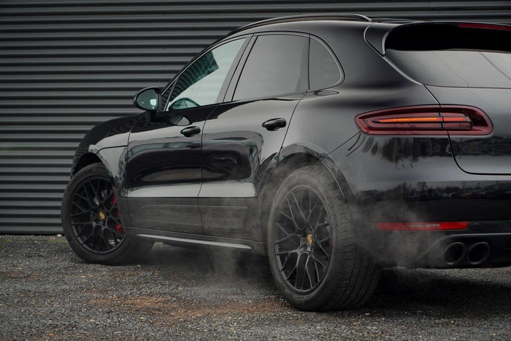 Foto 62 van Porsche Macan 3.0 GTS / Pano / Luchtvering / Trekhaak / Spor