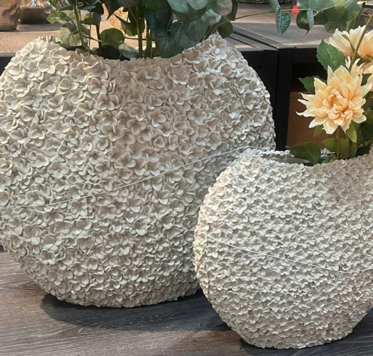 Colmore vaas beige flower nieuw., Ophalen of Verzenden, Nieuw, Overige kleuren, 50 tot 75 cm