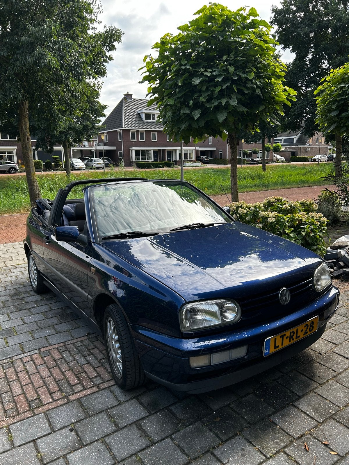 Volkswagen Golf 1.8 Cabriolet 55KW E2 1995 Blauw, Auto's, Voorwielaandrijving, 74 pk, 4 cilinders, Cabriolet