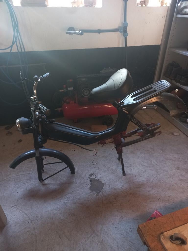 Tomos s25 frame, Fietsen en Brommers, Ophalen
