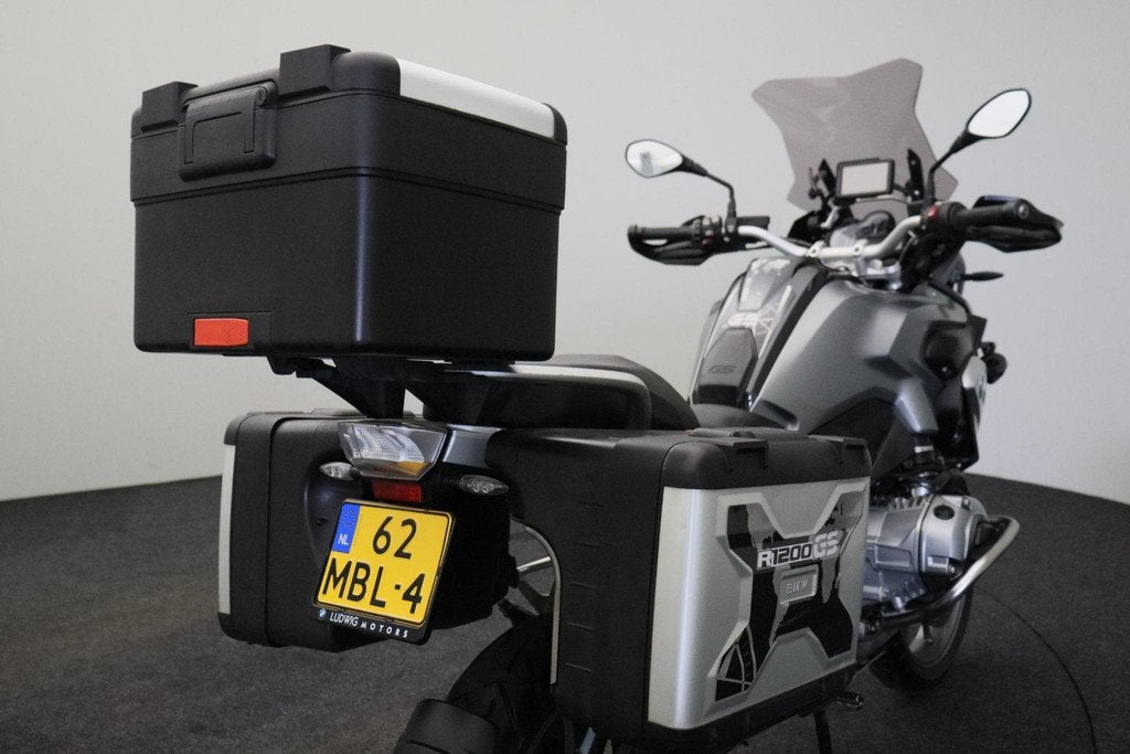 BMW R 1200 GS 2013 | Navigatie | Cruise Control | Top Koffer, Motoren, Cruise Control, Einsteinlaan 5
2289 CC  Rijswijk, NL, 1170 cc