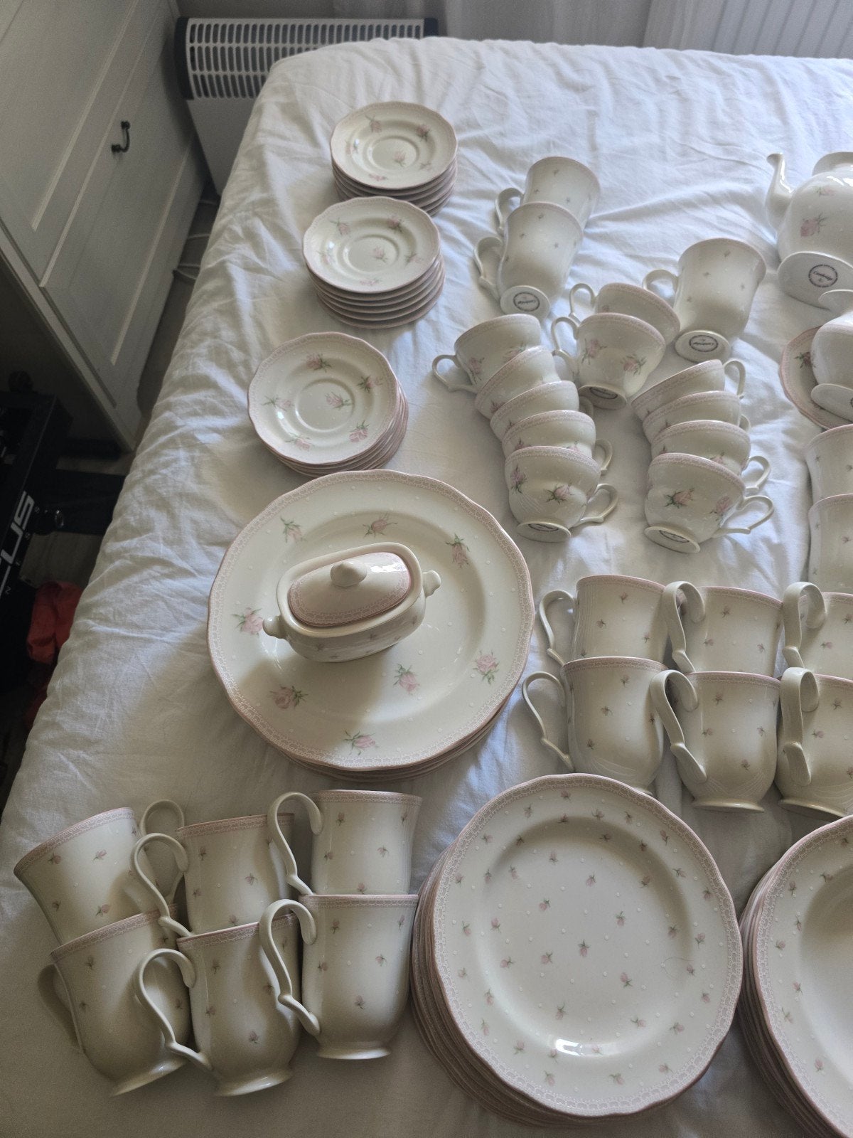 prachtig uitgebreid cambridge servies met roze bloemmotief, Huis en Inrichting, Keuken | Servies, Ophalen of Verzenden, Porselein