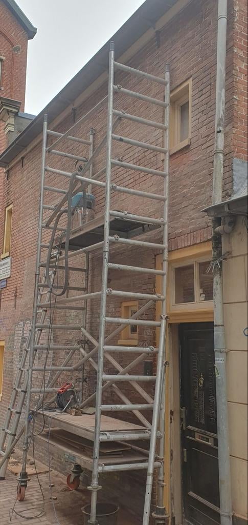 Jumbo rolsteiger compleet - werkhoogte 5 meter, Doe-het-zelf en Verbouw, Steigers, Ophalen, Gebruikt, Rolsteiger of Kamersteiger