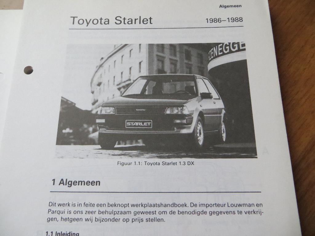 Vraagbaak Toyota Starlet benzine 1986-1988 zeer mooi, Auto diversen, Ophalen of Verzenden