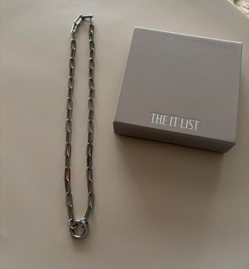 Te koop: The IT List x Leontine Ruiters ketting, 44 cm/nieuw, Ophalen of Verzenden, Nieuw, Zilver, Zilver