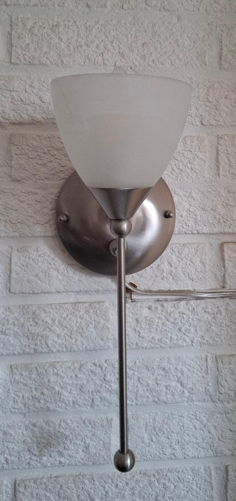 Moderne wandlamp met melkglas kap, Ophalen, Zo goed als nieuw, Glas, Dimbaar