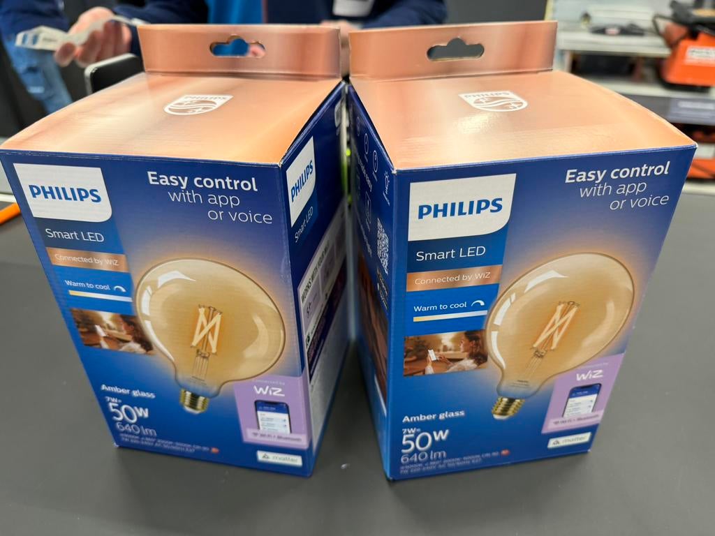 2 gloednieuwe philps led wifi lampen met mobiel te bedie…, Ophalen, Led-lamp, Minder dan 30 watt, E27 (groot)